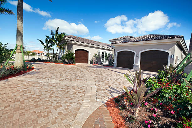Best Professional Driveway Pavers  in Lewisburg, WV
