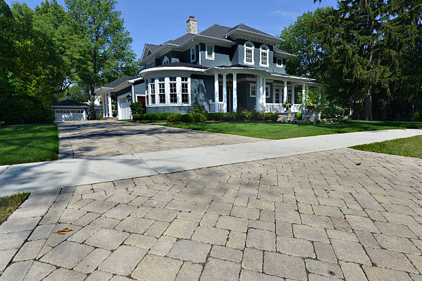 Best Local Driveway Pavers  in Lewisburg, WV